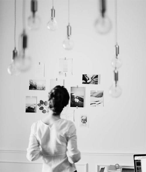 photograph-499x590-1 photograph-499x590-1