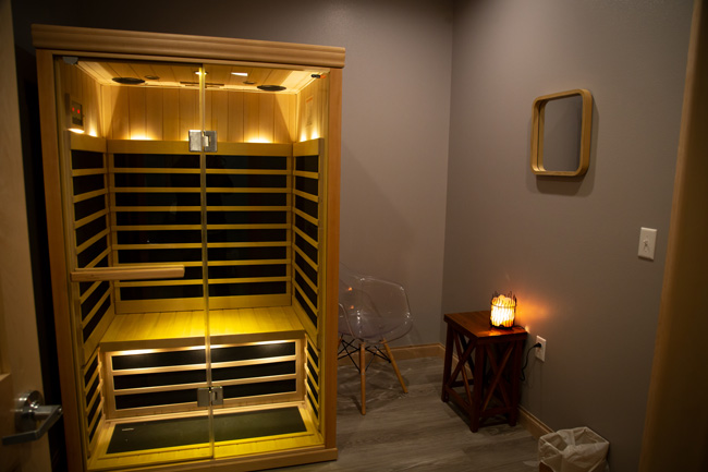 serenity-waters-infrared-sauna-room-the-blu-group-photographer-nicole-haggerty